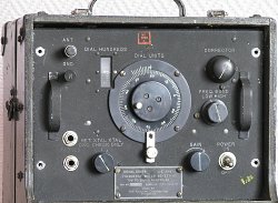 SIGNAL CORPS U.S. ARMY FREQUENCY METER BC - 221 - AC
